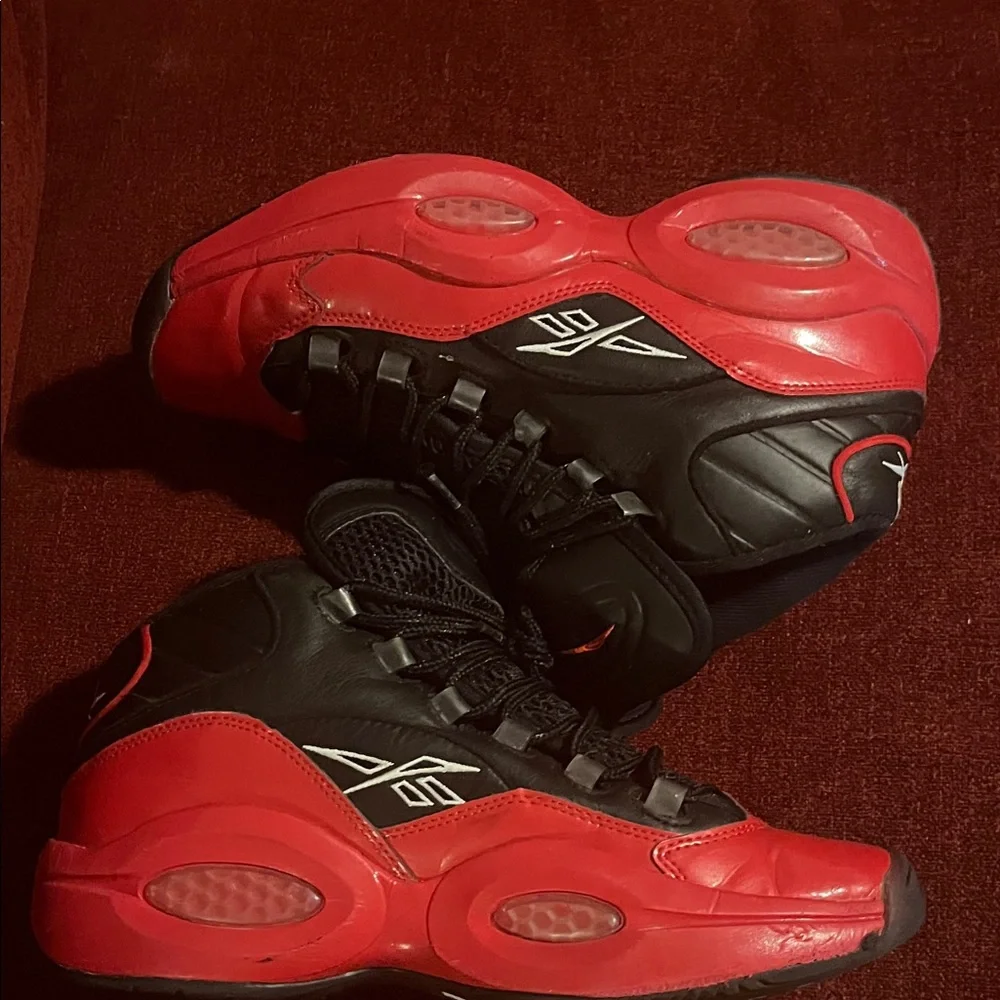 Reebok Black and Red Athletic Shoes - Picture 4 of 6